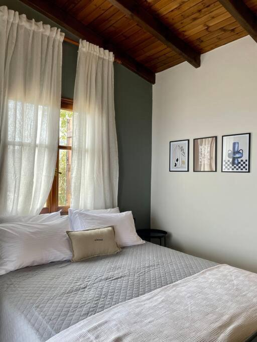 Almond Home Livadia  Экстерьер фото