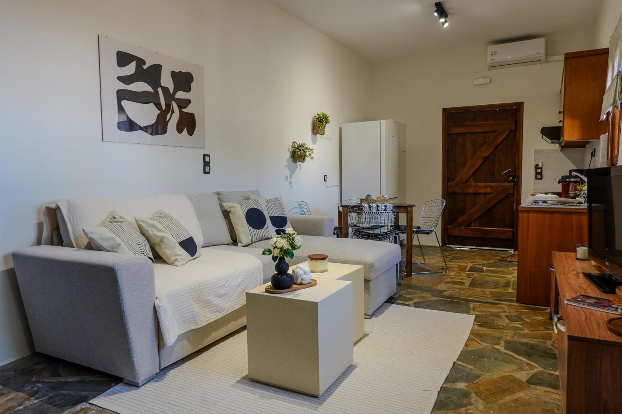 Almond Home Livadia  Экстерьер фото